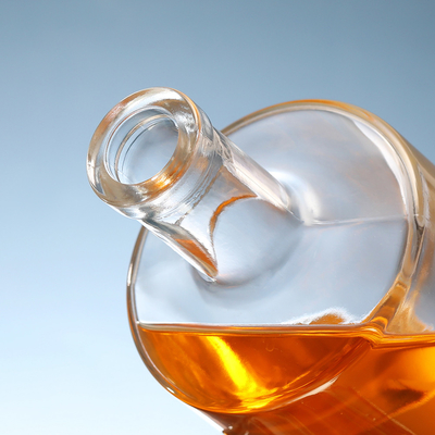 50 ml, 100 ml, 200 ml, 500 ml, 750 ml Fantasie-Baijiu-Glasflasche Whisky-Gin-Flasche für Getränke