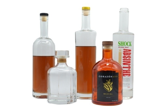 Ausgangsmaterial Super-Flint-Glasmaterial 750 ml Leere Wodka-Spirits Glasflasche