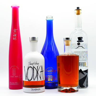 375 ml 700 ml 750 ml Wodka Whisky Liquor Glasflasche mit individuellem Design und Frostoberfläche