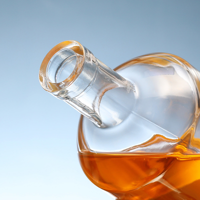 700 ml 200 ml 500 ml 1 Liter Glaskappe Wodka Brandy Flaschen zur Aufbewahrung von klarem Champagner