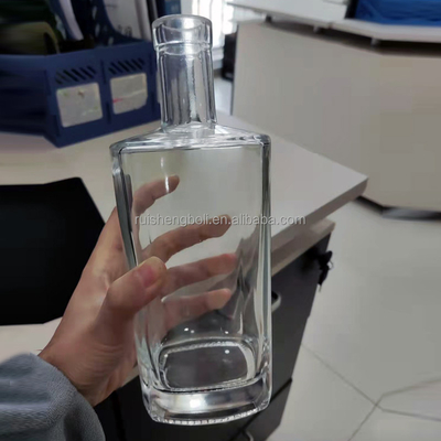 Leere Glasflasche 500 ml 750 ml Freier Proben für OEM/ODM akzeptabel