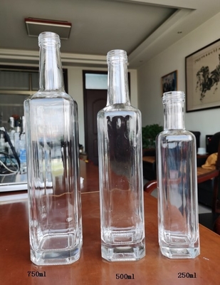 500 ml Olivenöl Spirituosen Leere 700 ml 750 ml Schwarze Wodka Whisky Glasflaschen