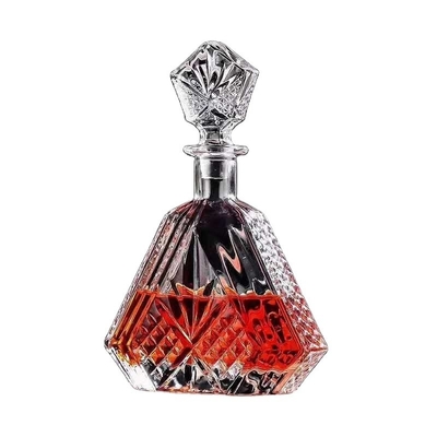 Verkauf von 750 ml Clear Spirit Glas Wodka Flasche leere Diamant-förmige Gin Flaschen