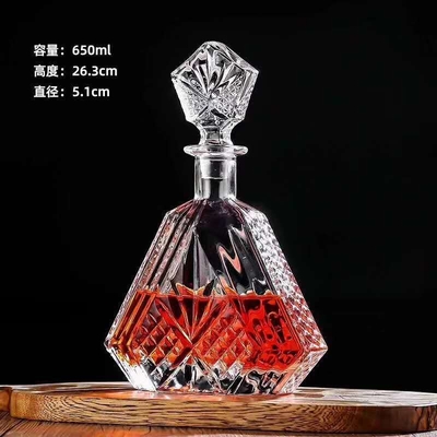 500 ml/650 ml/700 ml/800 ml Kristallweißglas Weindekanzer für hochwertige Brandy-Wodka
