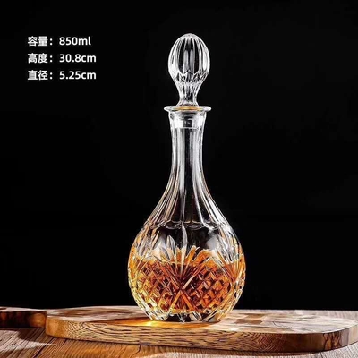 500 ml/650 ml/700 ml/800 ml Kristallweißglas Weindekanzer für hochwertige Brandy-Wodka