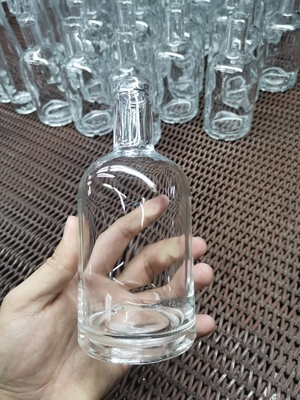 Leerer Whisky Alkohol Spirituosen Wein Gin Glas Wodka Flasche 500ml 700ml 750ml mit CIF Bedingungen