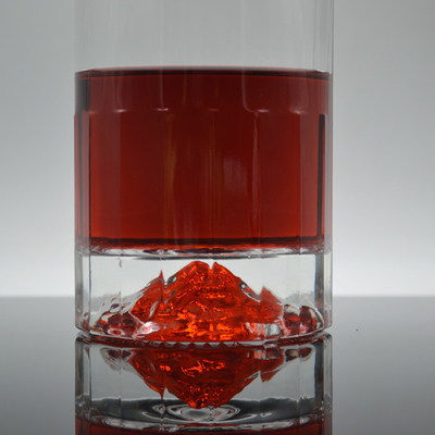 Akzeptable OEM/ODM 750 ml klare Glasweinflaschen mit Super Flint Glasmaterial