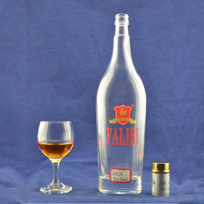 Halsbandmaterial Super-Fliesenmaterial 700 ml Leerer klarer Alkohol Rum Whisky Spirit Wodka Glasflasche für Alkohol