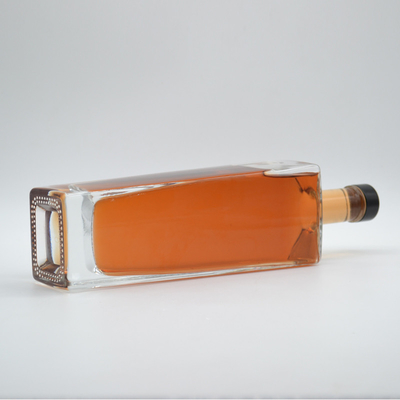 Hohe Flint-Glasmaterial 500 ml klare leere weiße Wodka-Glasflasche mit Korken 750 ml