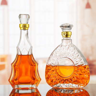 Super Flint Glass Custom Weihnachtsbaum-Form Alkoholflasche 500ml 700ml 750ml