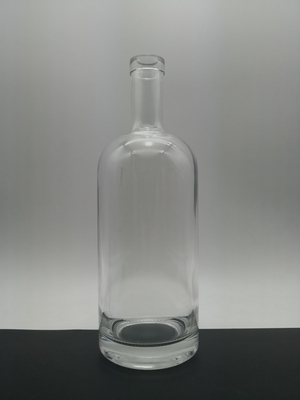 Frosted Super Flint 700ml Leere Flaschen für Wein Decal Logo 750ml Wodka Glasflasche