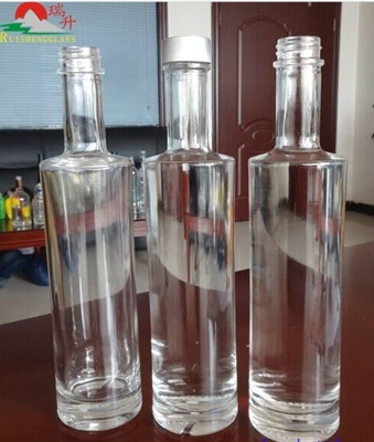 Zusammengepasste Form Innengravierungen 200 ml 375 ml klare Flasche für Wodka Tequila Rum