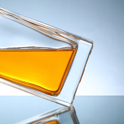 Super Flint Glasmaterial Custom Printing Quadrat Glasflasche für hochwertige Gin Flasche
