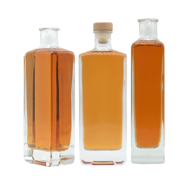 Durchsichtige oder benutzerdefinierte Glasbrandyflasche 750 ml Likör/Weindekanzer mit geschnitztem Design
