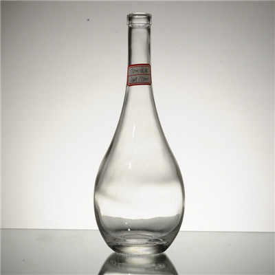 Glasflasche für Wein in Wassertropfenform