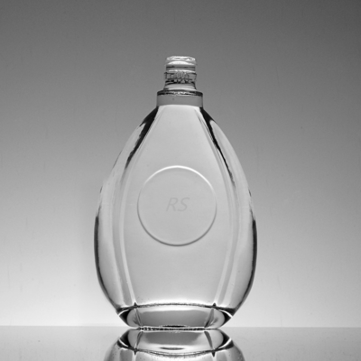 Glasflasche für Wein in Wassertropfenform