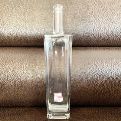 Industriegetränke Quadratglasflasche 700 ml mit Decal Oberfläche und matte schwarze Oberfläche