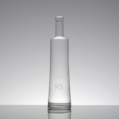 Leere, transparente 700 ml Korkkopf, klare Wodka-Glasflasche für Alkohol