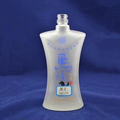 Custom 750ml Wodka Glasflasche in Raketenform für Getränke Online mit SCREW CAP