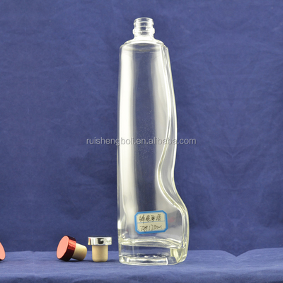 Gemäß Maß Flint Glasflasche für Limoncello Decal Oberfläche und Kristallmaterial