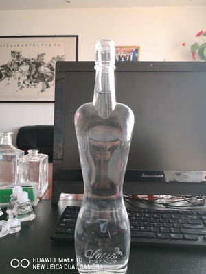 350 ml 500 ml 750 ml angepasste Glasflasche in Körperform für Frauen für Spirituosen