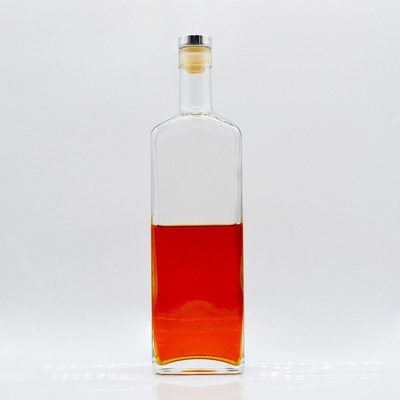 Super Flint Glasmaterial 700 ml Whisky leere Glasflasche für alkoholische Getränke