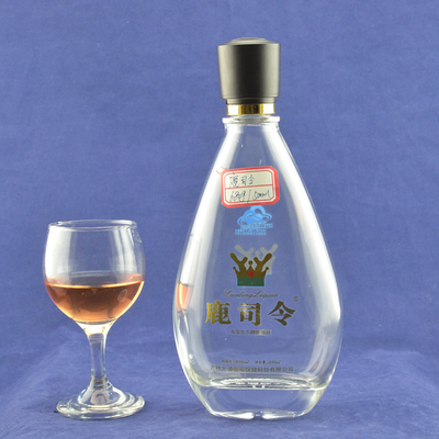 500 ml 750 ml Glas Wodka Whisky Flaschen Super Flint Glas Material und flache Basis Design