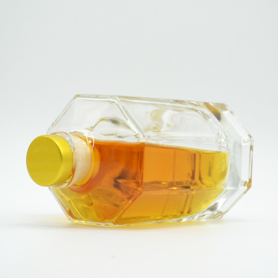 700 ml einzigartige Glasflasche für XO/Brandy Super Flint Glasmaterial und Crown Cap