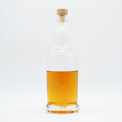 Custom Design 750 ml Glas Flasche mit einzigartiger Form und Guala Versiegelung