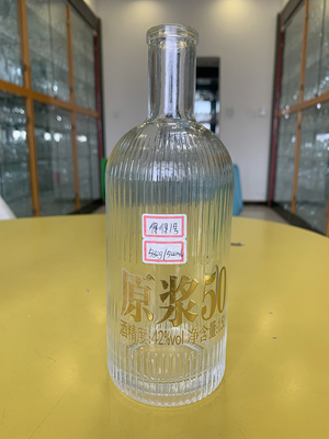 Spezielle Spirituosen Wodka Bong Flasche 1000ml 750ml 700ml 500ml 100ml aus Glaskragen