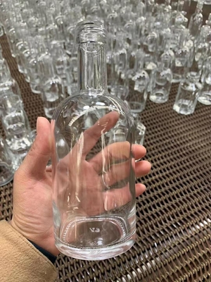Extra White Flint Glass 350 ml 500 ml 700 ml 750 ml Wodka Gin Whiskey Liquor Glasflasche