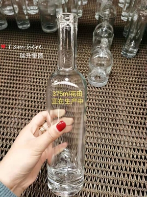 Extra White Flint Glass 350 ml 500 ml 700 ml 750 ml Wodka Gin Whiskey Liquor Glasflasche