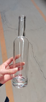Halsband Material Super Flint Glas 750 ml Whisky Wodka Liköröl Flaschen mit Korkkappe
