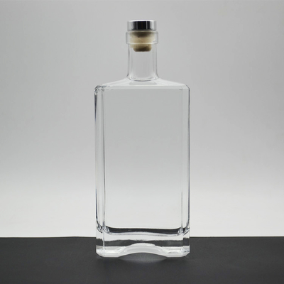 Gravierter Glasflasche für Whisky 750 ml Quadrat Flasche mit Elektroplattierung Super Flint Glas