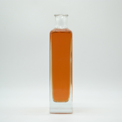 Maßgeschneiderte Quadratglasflasche für Spirituosen Gin Tequila Wodka 750 ml/700 ml/500 ml