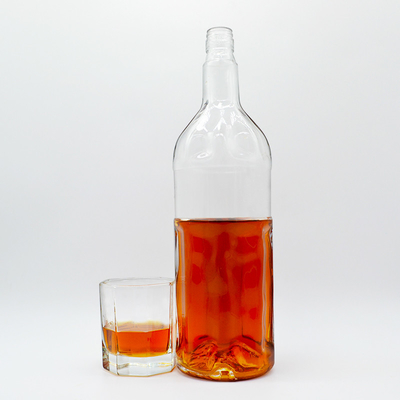 750 ml Glasflasche für Spirituosen Transparente unregelmäßige Tequilaflasche