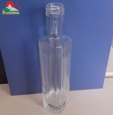 700 ml 750 ml Super Flint Französisch Quadrat Glasflasche für Alkohol SGS zertifizierte Norm