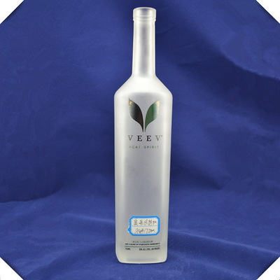 Hot Stamping Oberflächenbehandlung Super Flint hochwertiger Gin Vodka 750ml Quadratglasflasche FOB