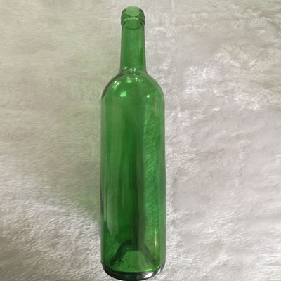 Rohfarbiges Glasmaterial Antike Weinflasche Tiefkühlprozess und TT Zahlungsfrist