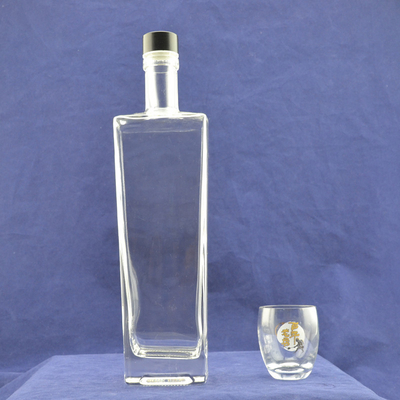 ISO14001-zertifizierte Super-Flint-Glasflaschen für die Herstellung von XO/Brandy/Whisky/Wodka