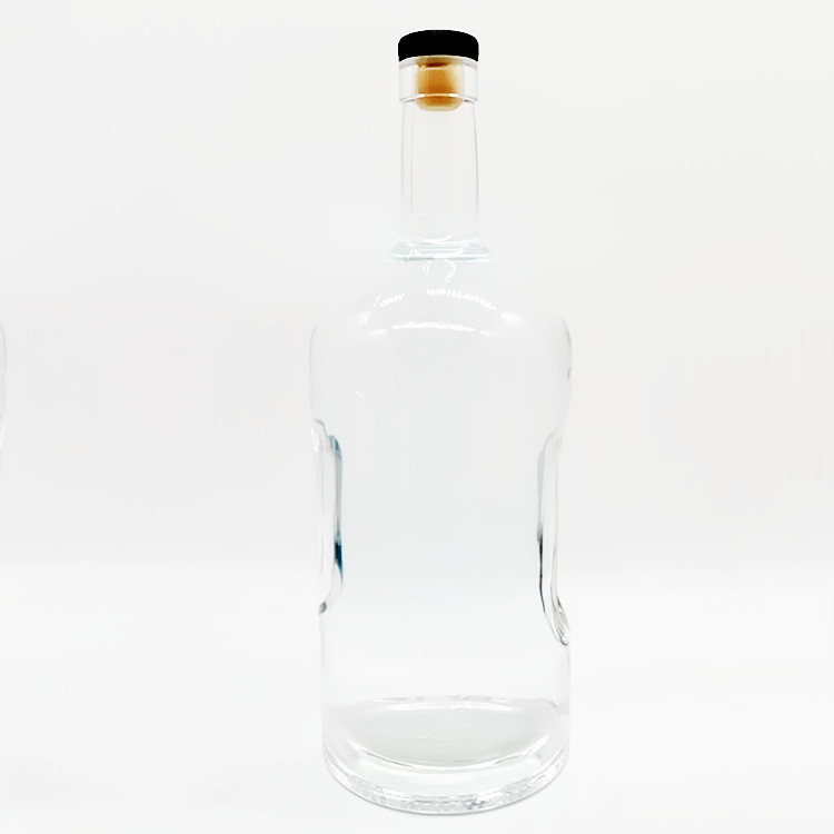 Maßgeschneiderte Super Flint Glass Leere Flasche für 1750 ml Whisky Spirit in Kalifornien