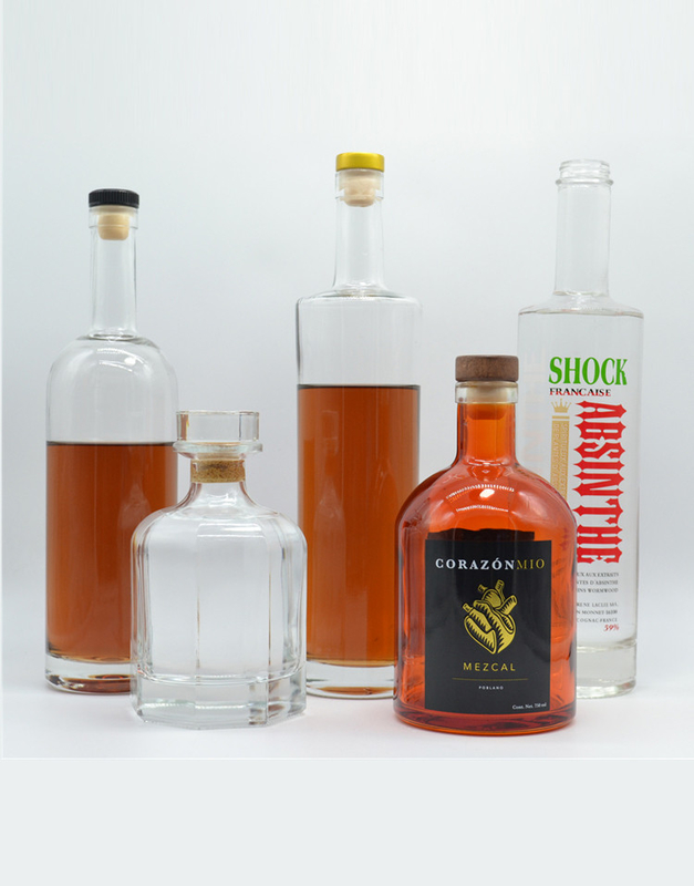 Einzigartige hellblaue Whisky-Geschwindigkeit 700 ml 500 ml leere Ginflasche für Alkohol
