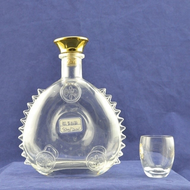 Industrielles Super-Flint-Glasmaterial 500 ml XO-Flasche für Getränke Alkohol Wein Whisky