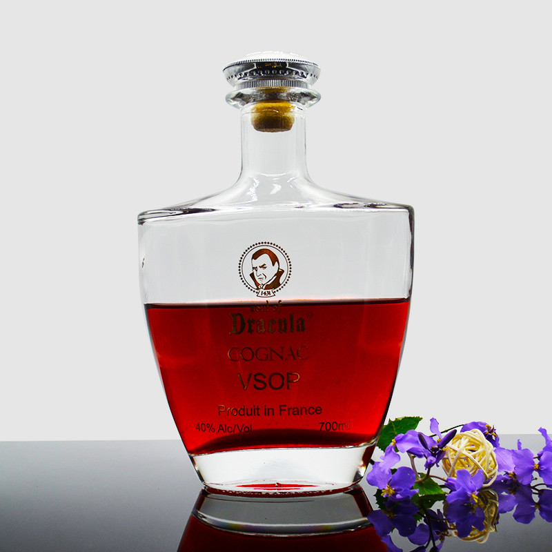 Super Flint Glasmaterial Brandy Glasflasche für Liquor Spirit 700 ml