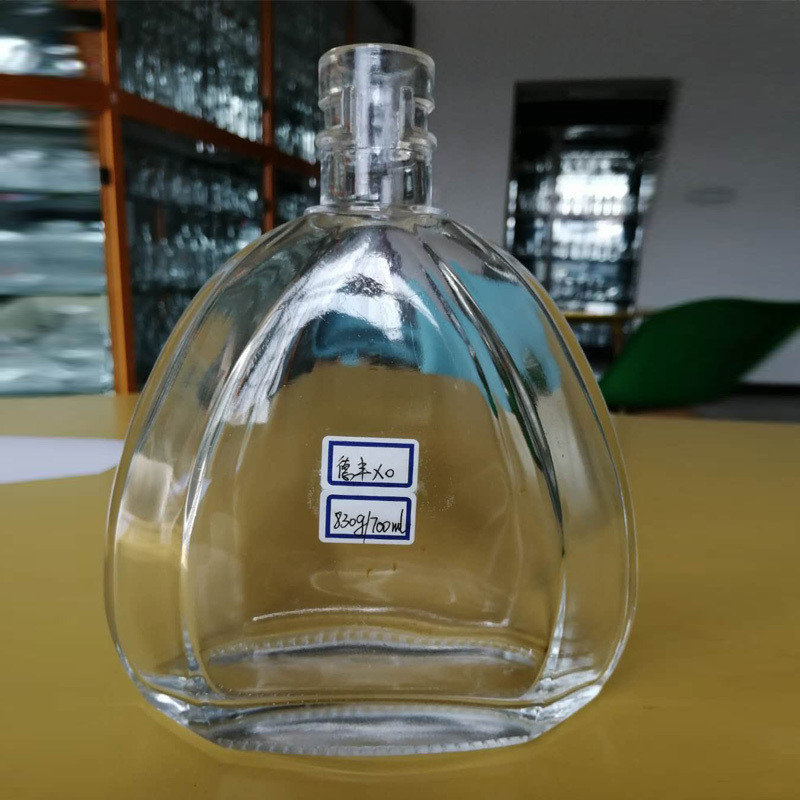 OEM-Logo Dekal Vorräte 1000 ml 750 ml 500 ml Alkoholflaschen Wodka Glasflasche mit Korkkappe