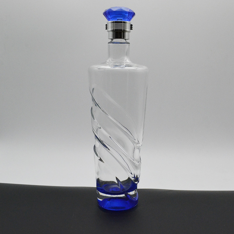500 ml 750 ml Glas Wodka Whisky Flaschen Super Flint Glas Material und flache Basis Design