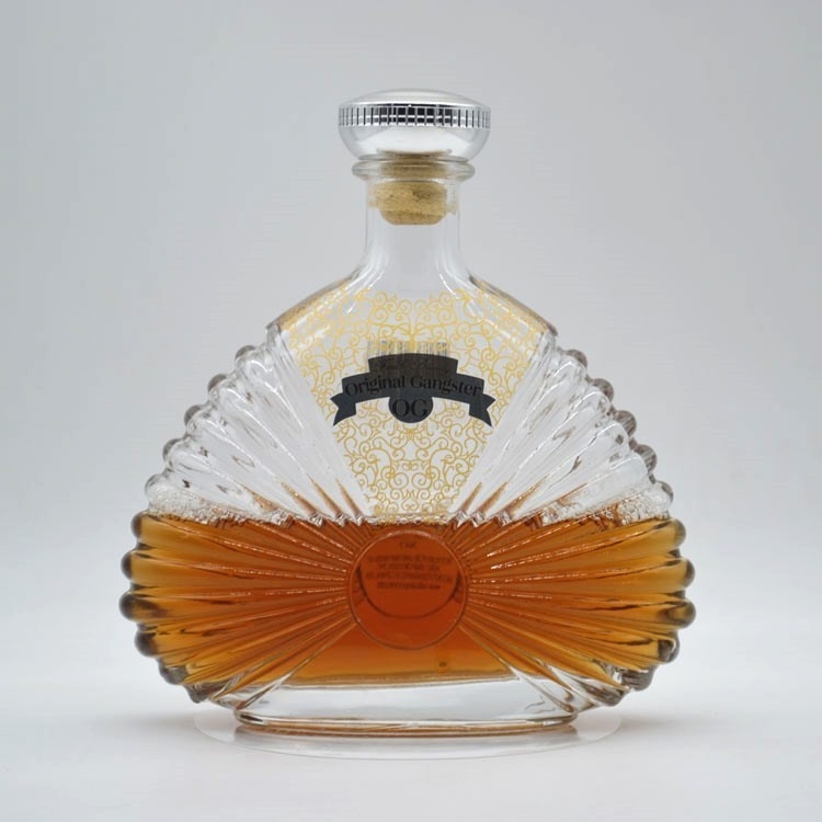 Super Flint Glas Whiskey Rum Gin Flaschen mit individueller Relief-Schnitzerei und Holzstoppe