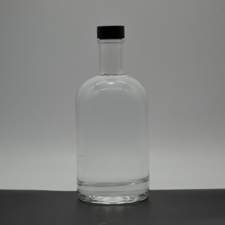 Super Flint Glasmaterial 750 ml Schraubverschluss Gin Glasflasche für die Getränkeherstellung